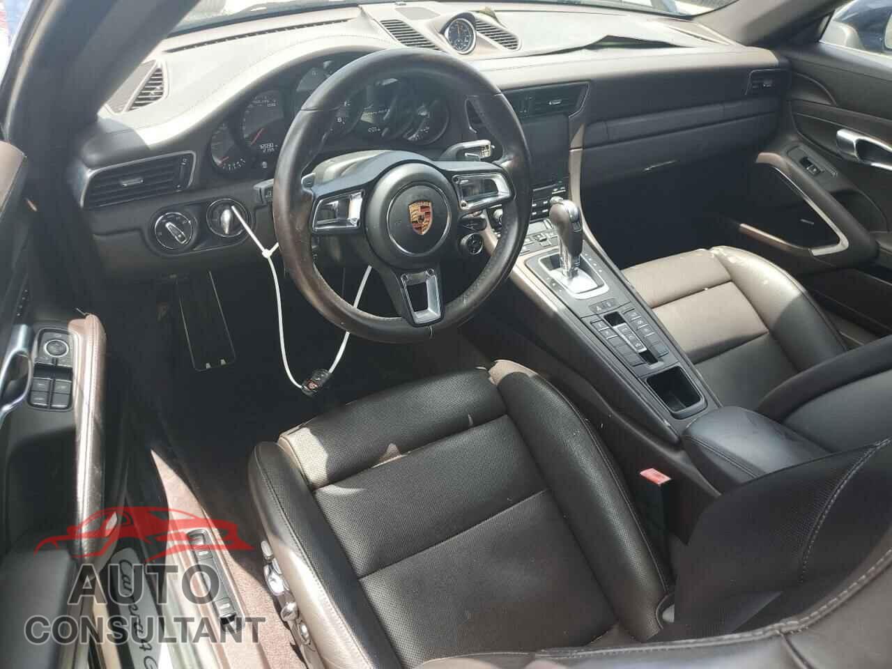 PORSCHE 911 2018 - WP0CB2A97JS147597