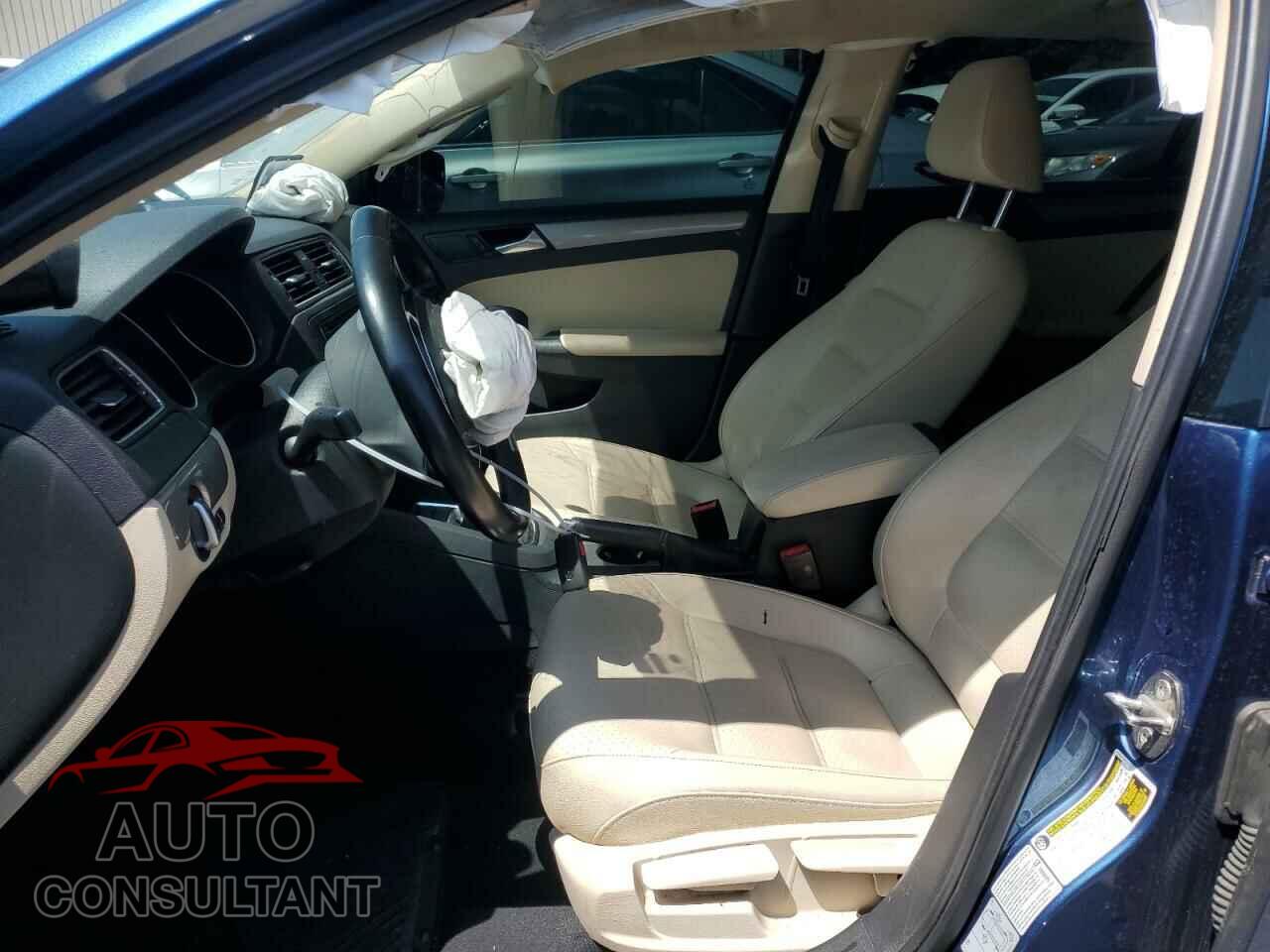 VOLKSWAGEN JETTA 2017 - 3VWB67AJ4HM338594
