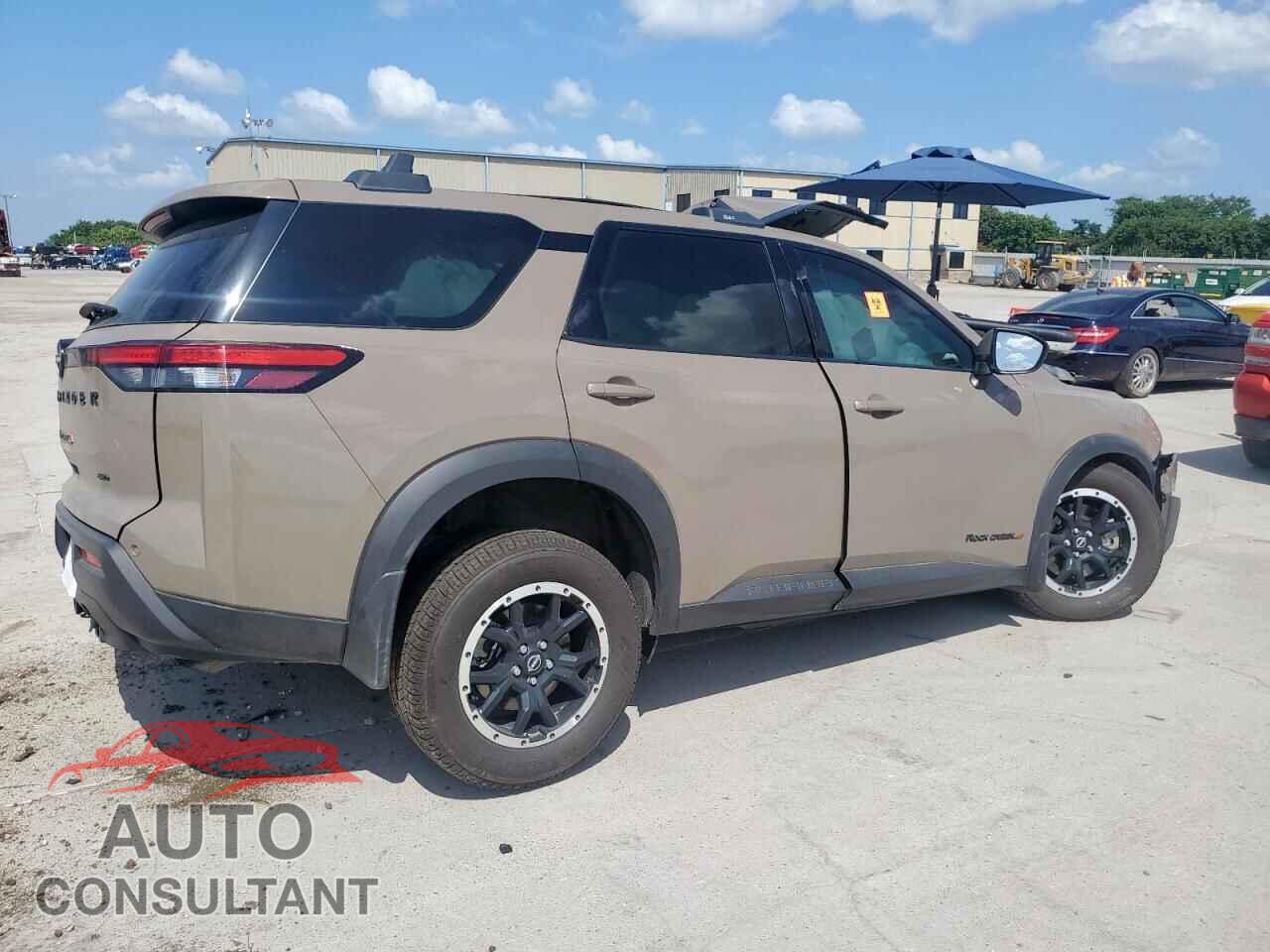 NISSAN PATHFINDER 2023 - 5N1DR3BD8PC262555