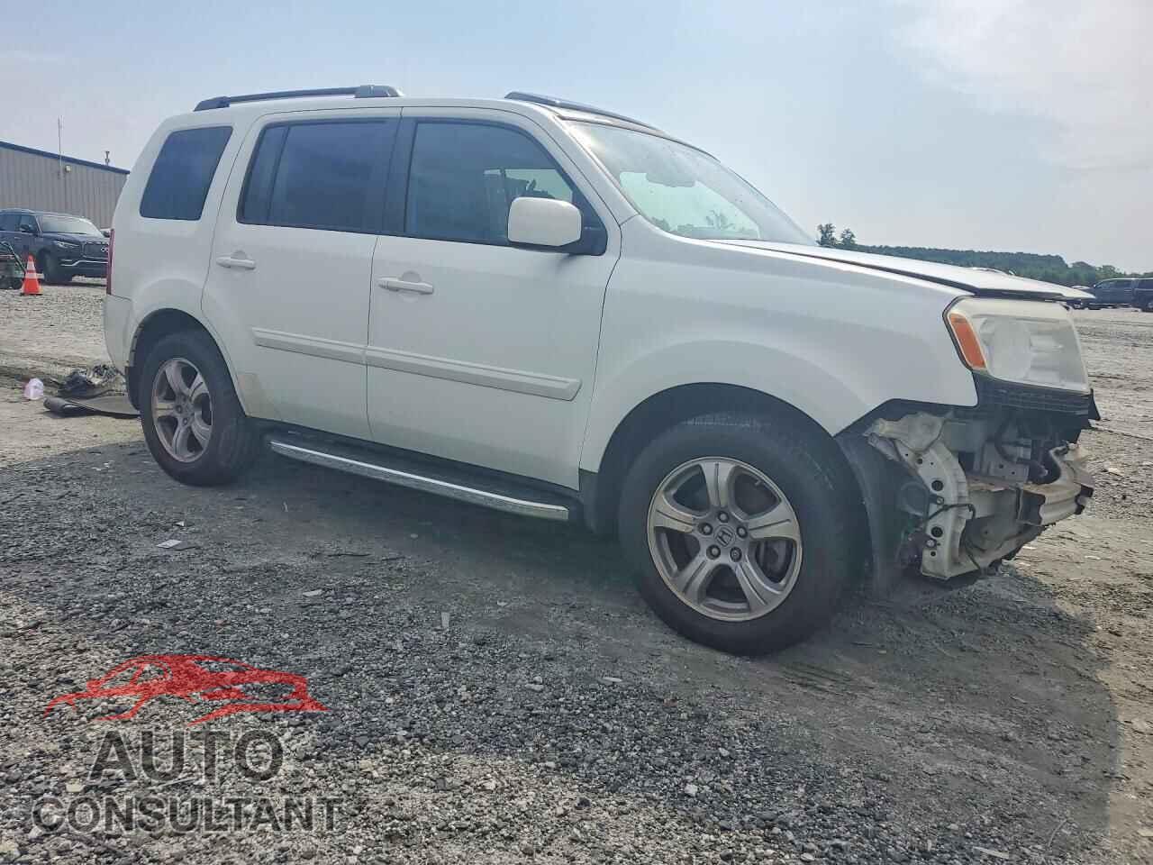 HONDA PILOT 2013 - 5FNYF3H50DB013132