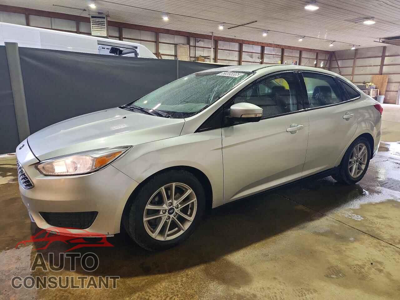FORD FOCUS 2018 - 1FADP3FE1JL320208