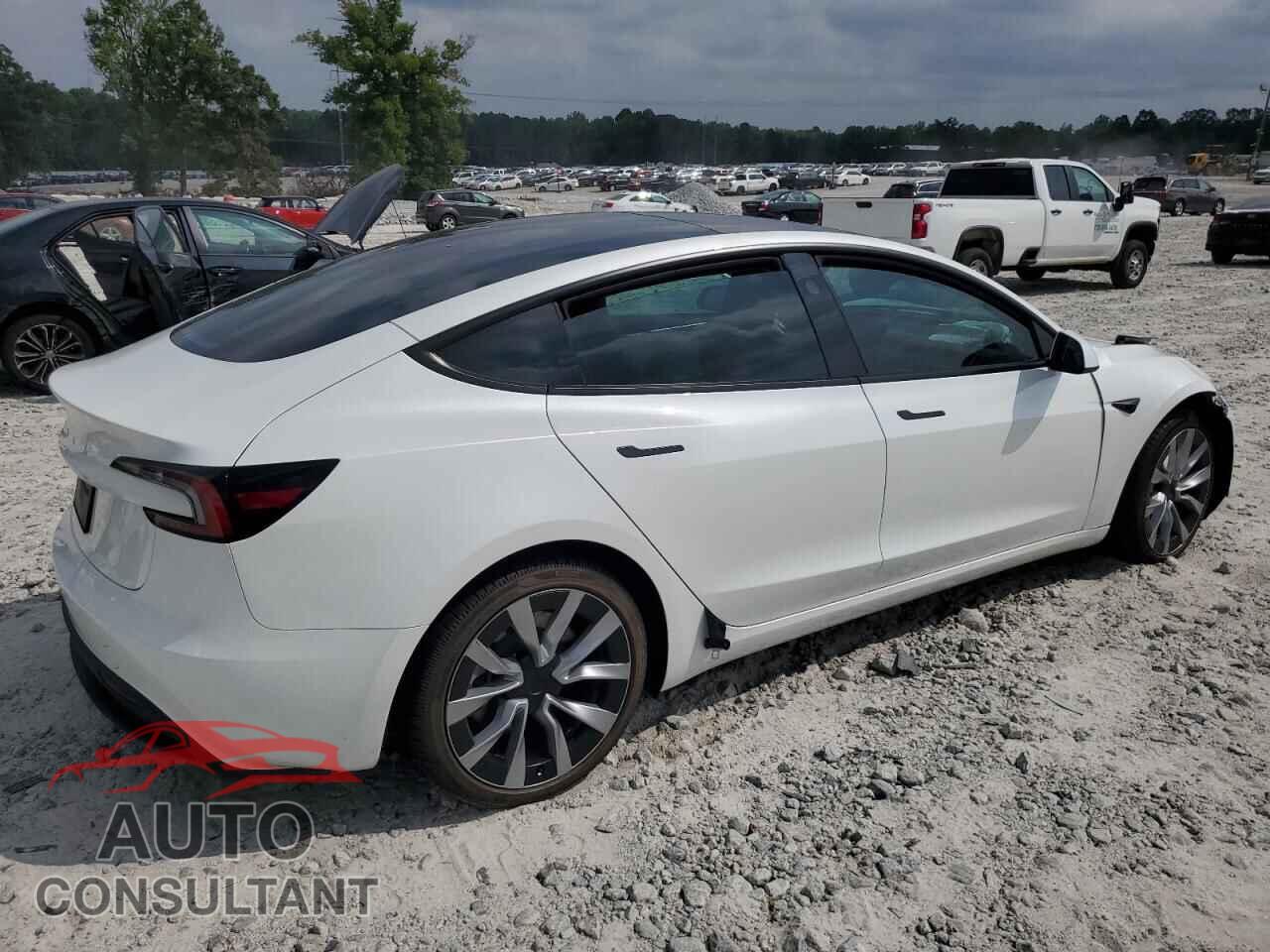 TESLA MODEL 3 2025 - 5YJ3E1EA6SF918121