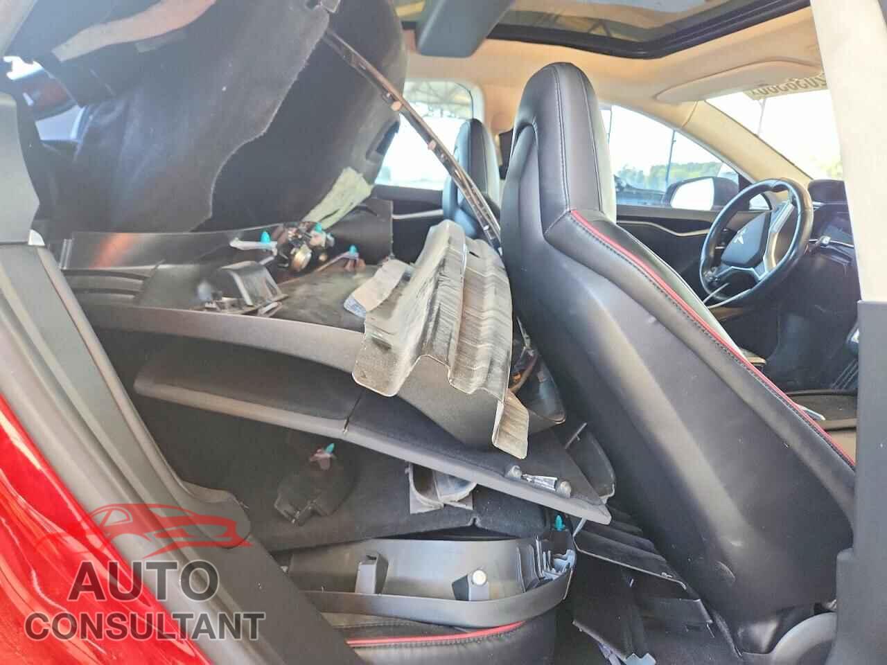 TESLA MODEL S 2015 - 5YJSA1H1XFFP70645