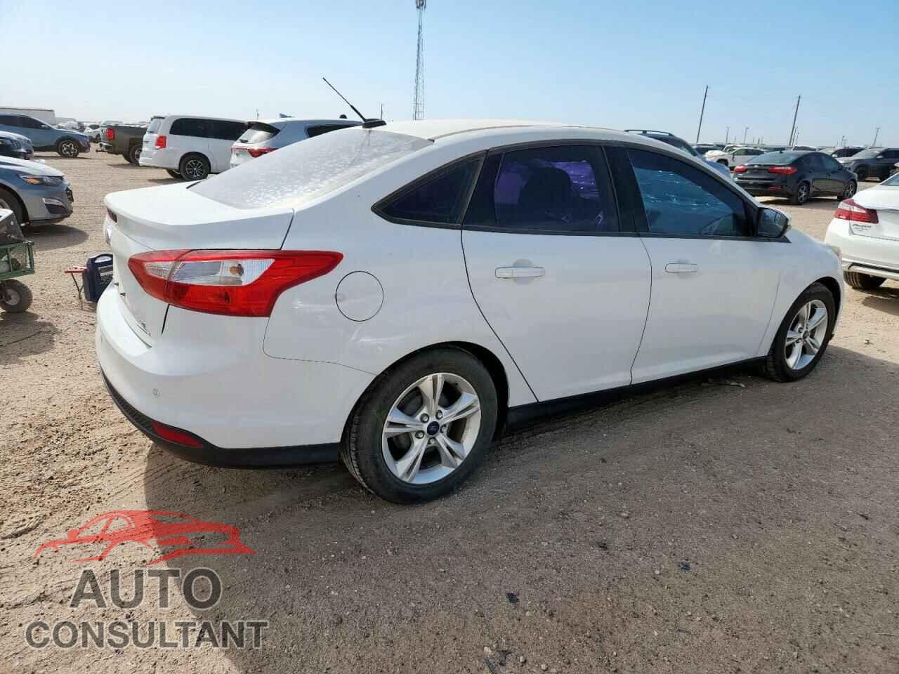 FORD FOCUS 2014 - 1FADP3F24EL208367