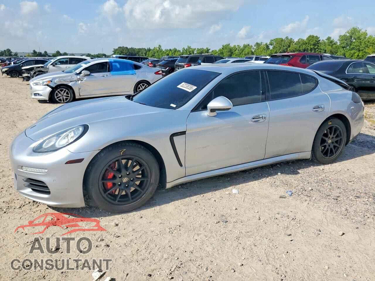 PORSCHE PANAMERA 2015 - WP0AA2A73FL004012