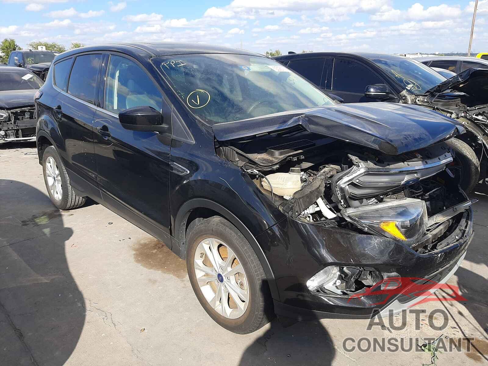 FORD ESCAPE 2017 - 1FMCU0G99HUB67642