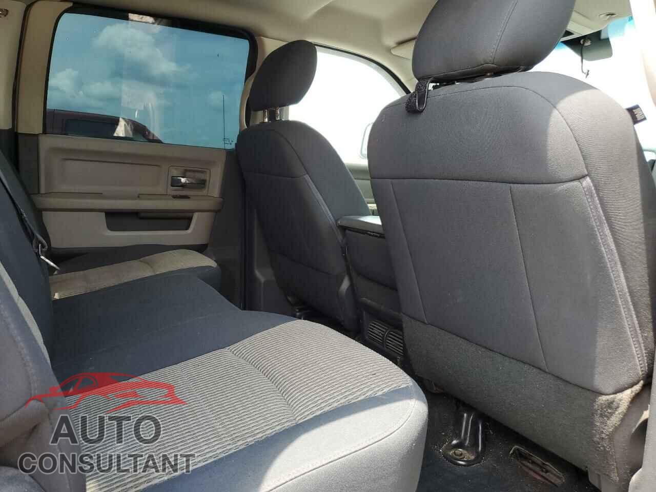 DODGE RAM 1500 2012 - 1C6RD7LT9CS216875