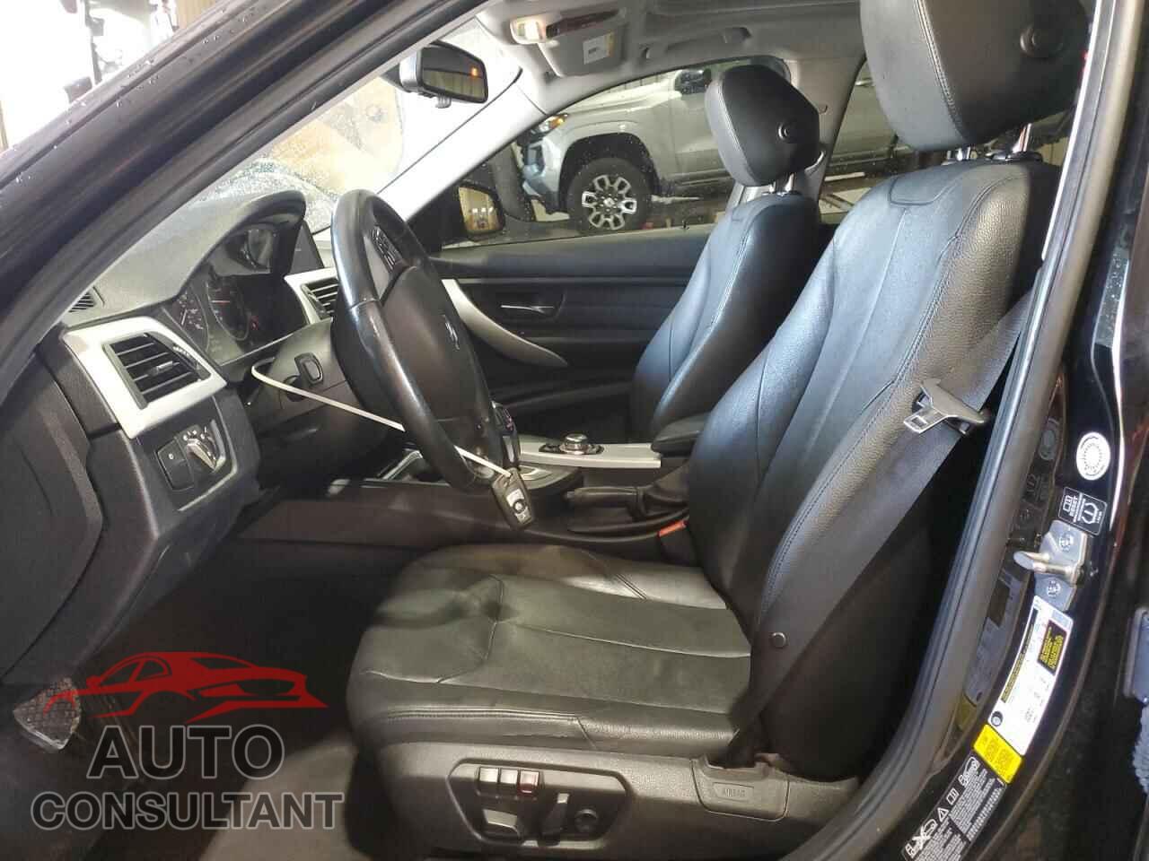 BMW 3 SERIES 2013 - WBA3C3C55DF979169