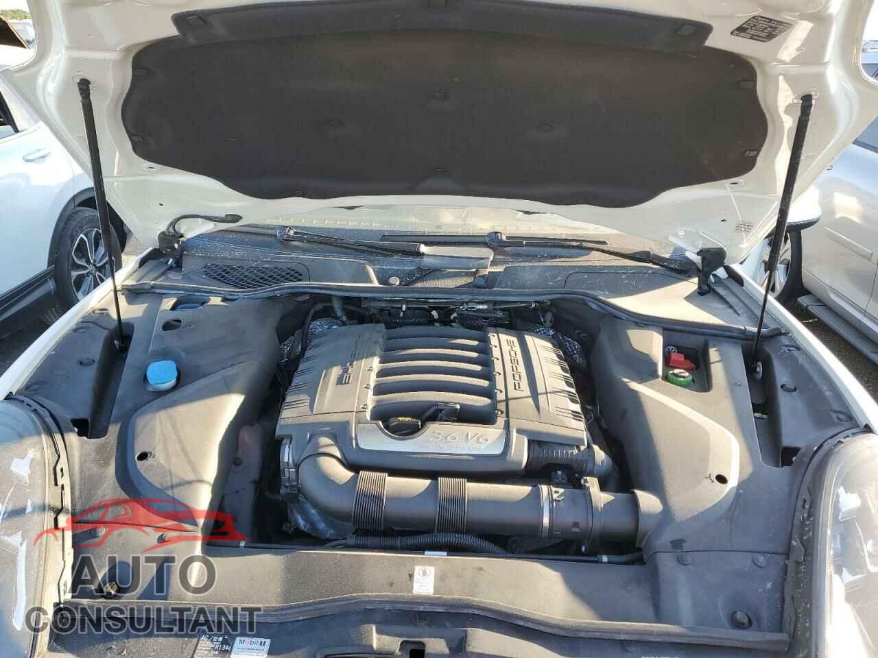 PORSCHE CAYENNE 2016 - WP1AA2A24GKA09200
