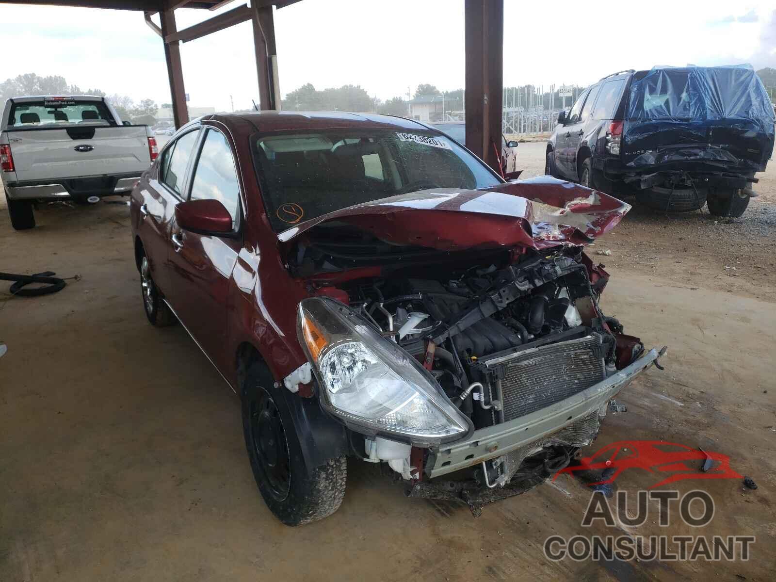 NISSAN VERSA 2018 - 3N1CN7AP0JL867831