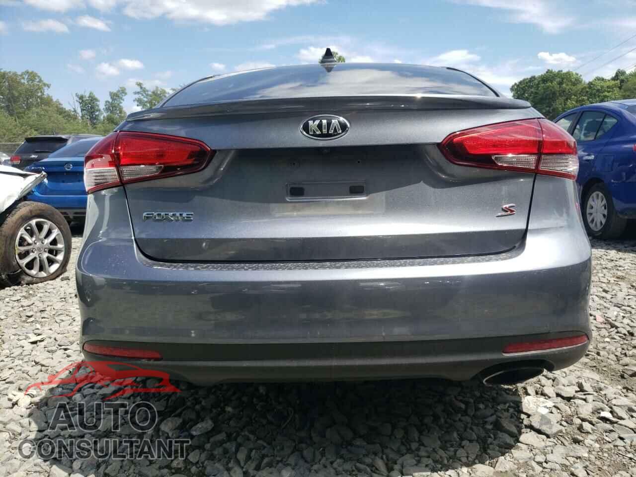 KIA FORTE 2018 - 3KPFL4A70JE200325