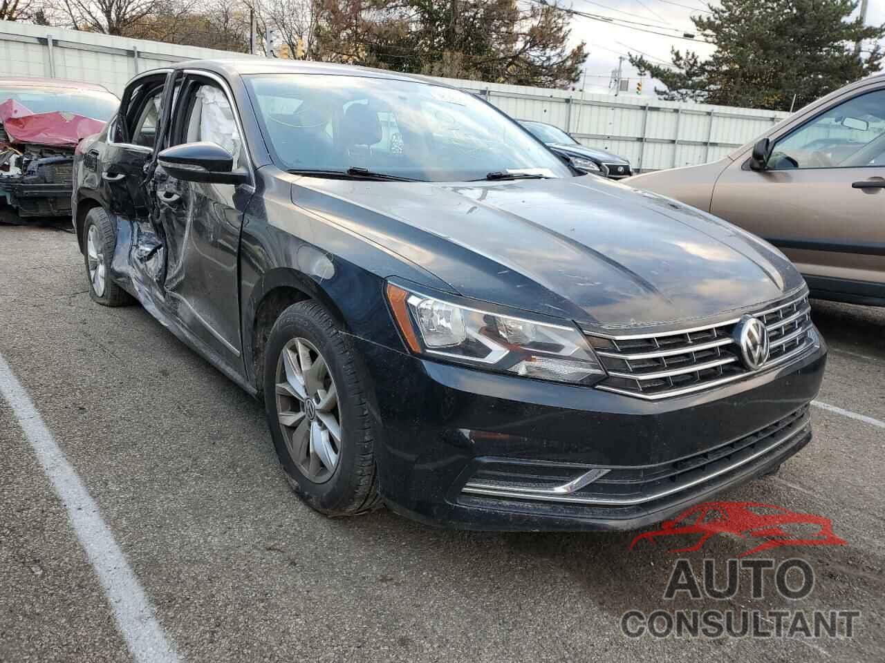 VOLKSWAGEN PASSAT 2017 - 1VWAT7A34HC080357