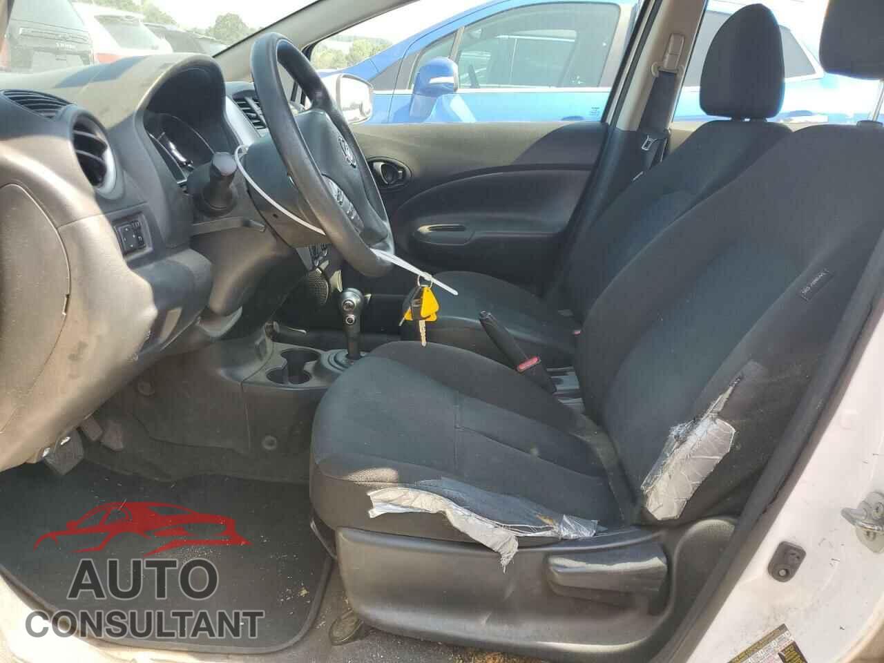 NISSAN VERSA 2017 - 3N1CE2CP3HL355572