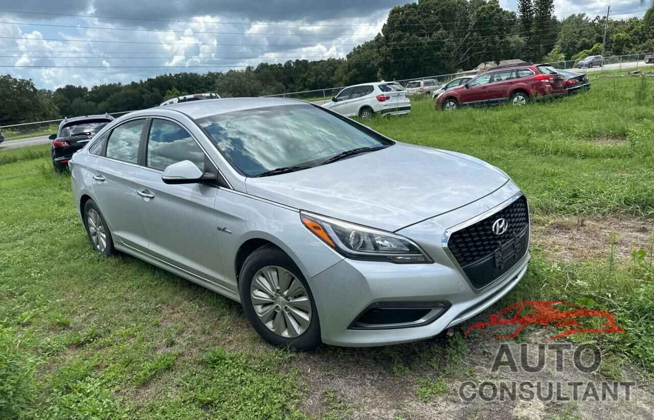 HYUNDAI SONATA 2016 - KMHE24L19GA008688