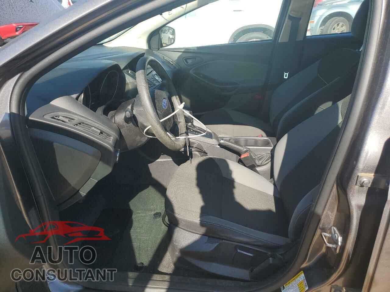 FORD FOCUS 2014 - 1FADP3E24EL369948