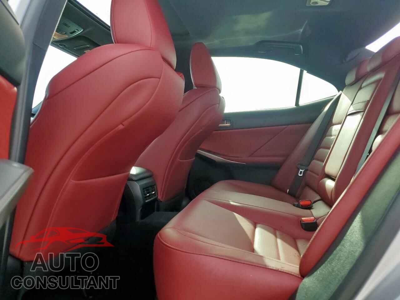 LEXUS IS 2017 - JTHBA1D23H5050363