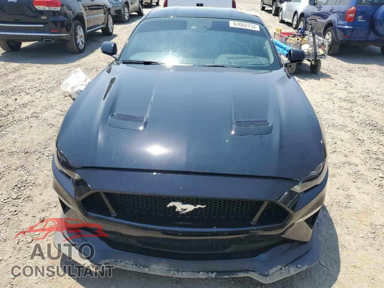 FORD MUSTANG 2019 - 1FA6P8CF4K5186111
