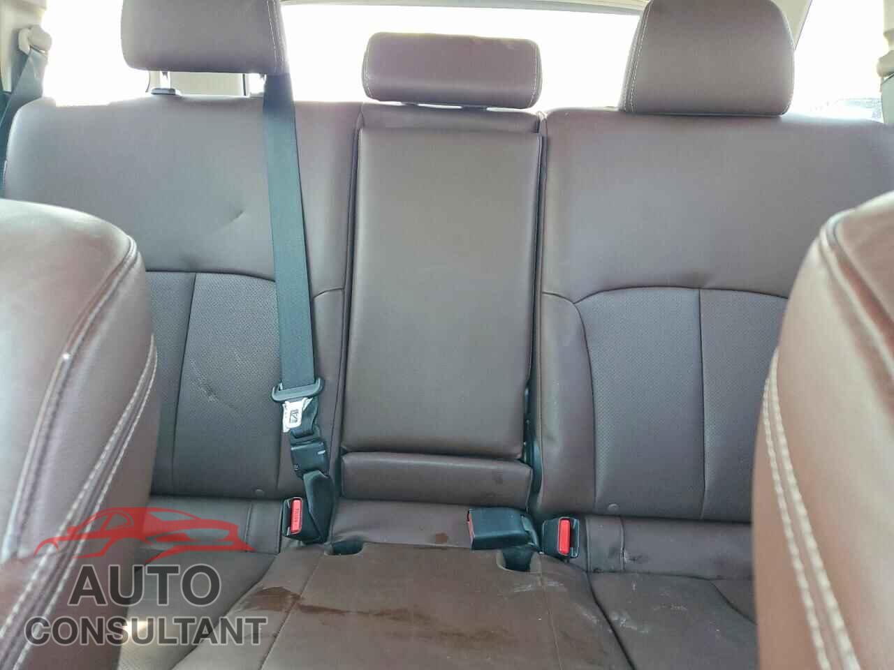 SUBARU OUTBACK 2013 - 4S4BRBSC2D3274477