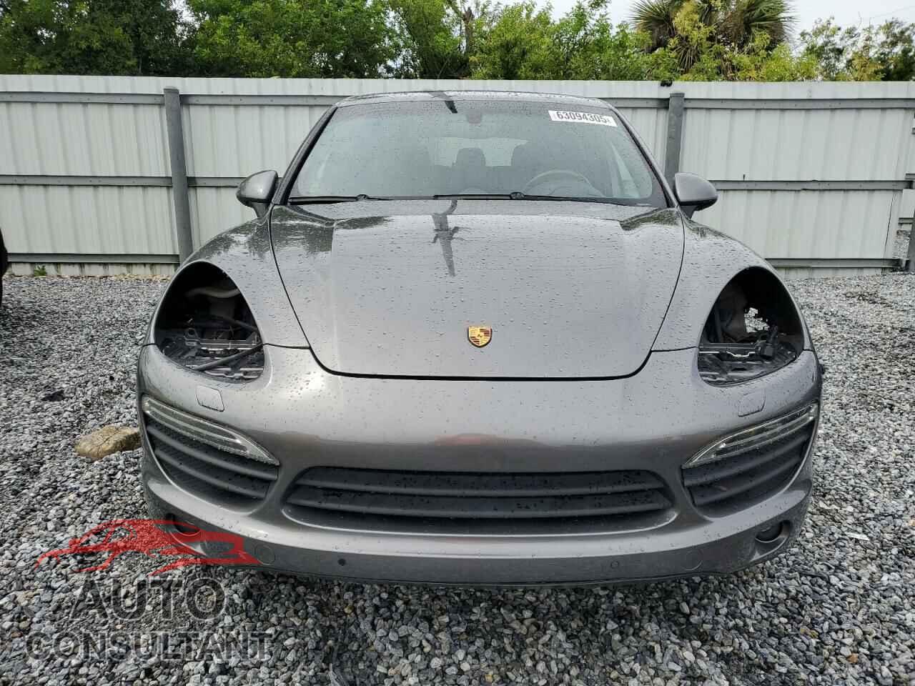 PORSCHE CAYENNE 2011 - WP1AB2A2XBLA55565