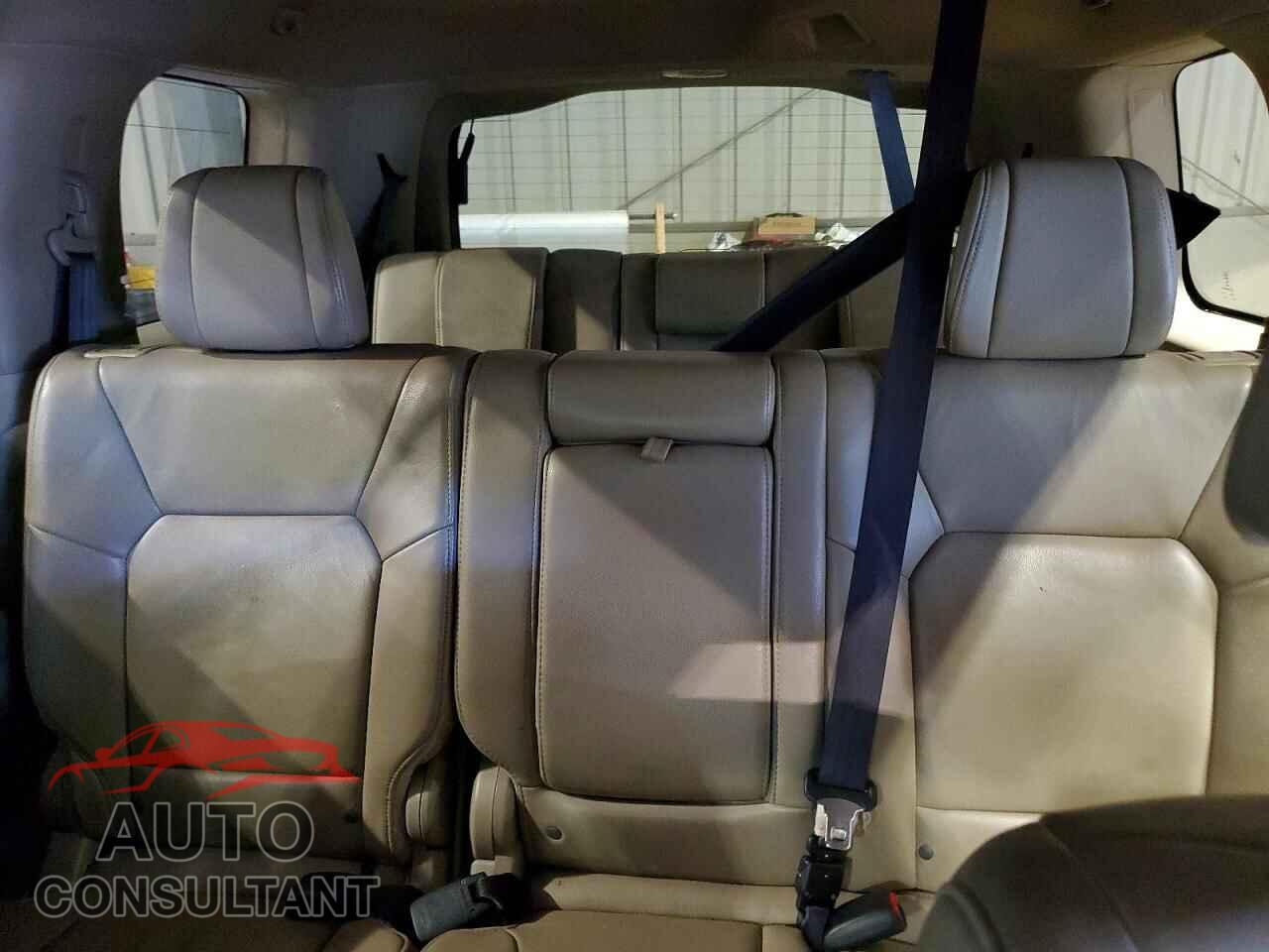 HONDA PILOT 2013 - 5FNYF4H57DB030001