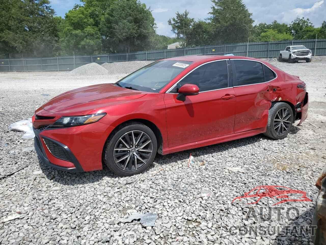 TOYOTA CAMRY 2021 - 4T1G11AK5MU447564