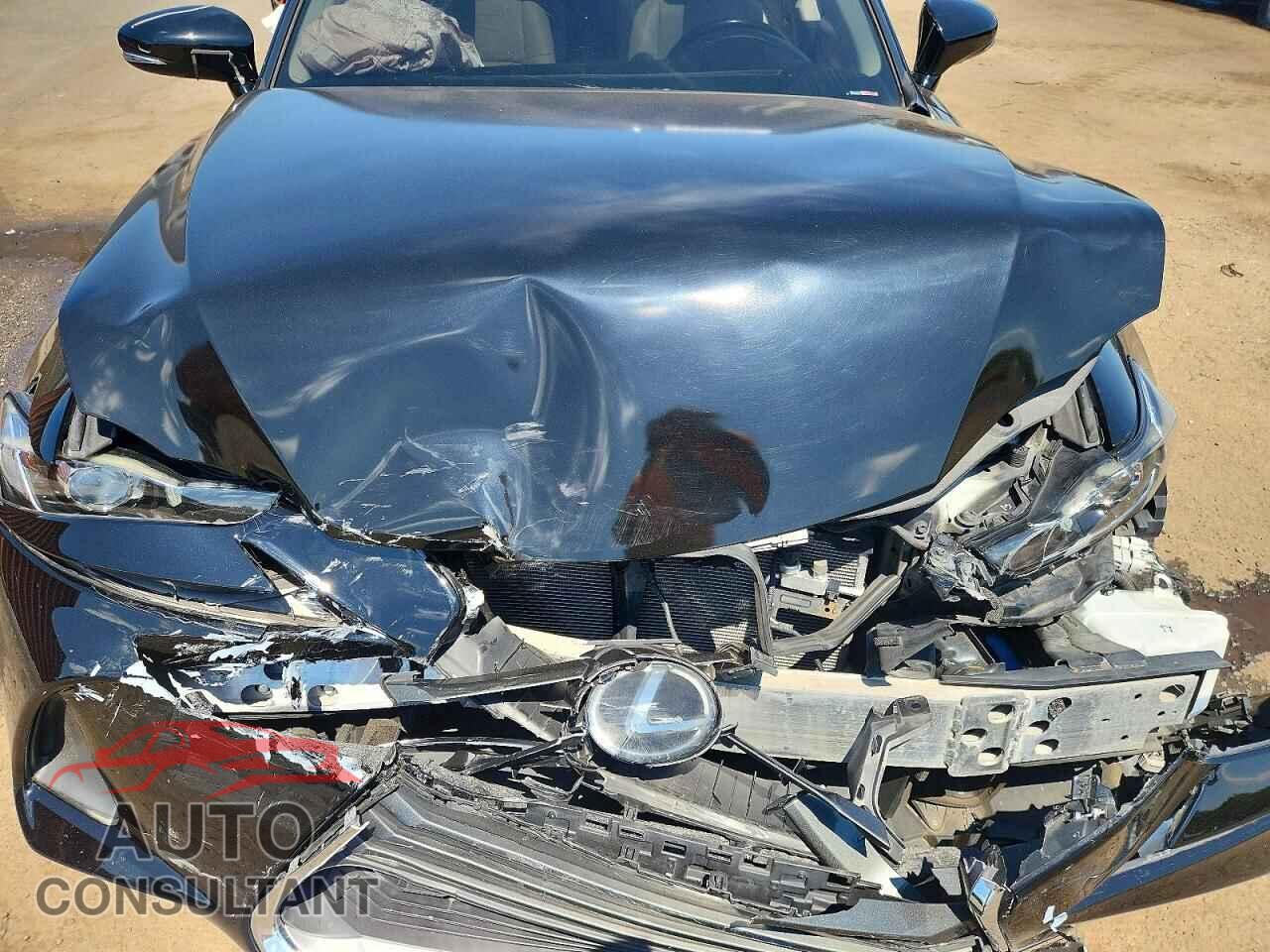 LEXUS IS 2019 - JTHBA1D25K5087521