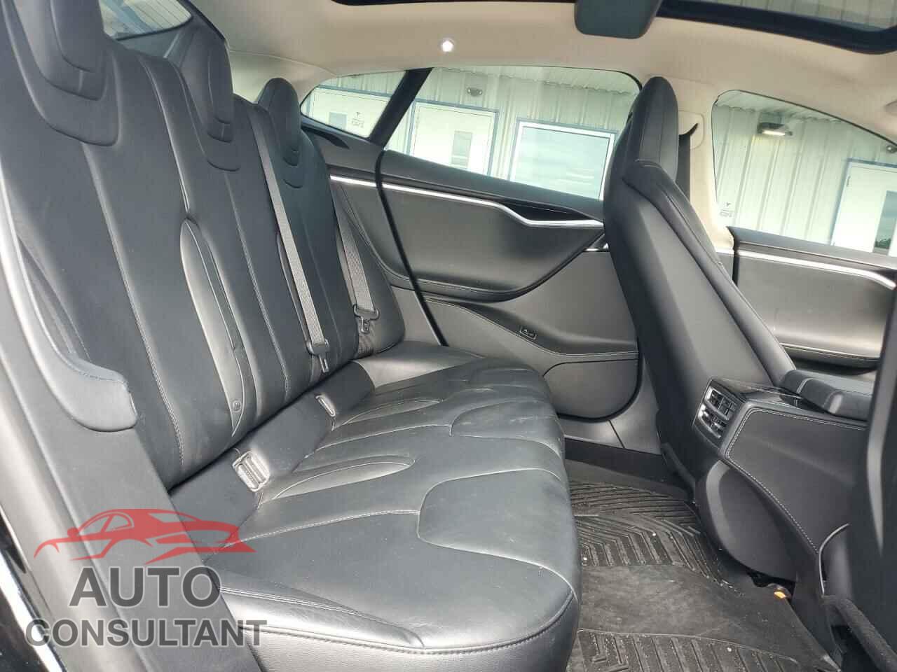 TESLA MODEL S 2014 - 5YJSA1H10EFP40472