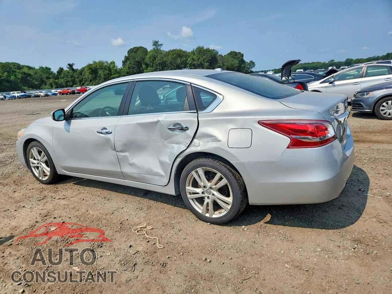 NISSAN ALTIMA 2013 - 1N4BL3AP1DN425965
