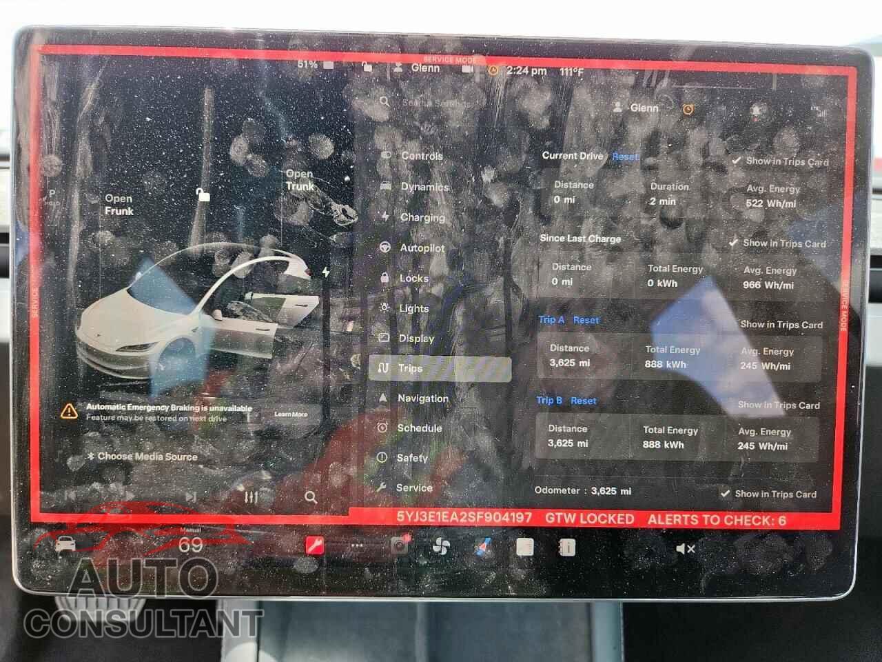 TESLA MODEL 3 2025 - 5YJ3E1EA2SF904197