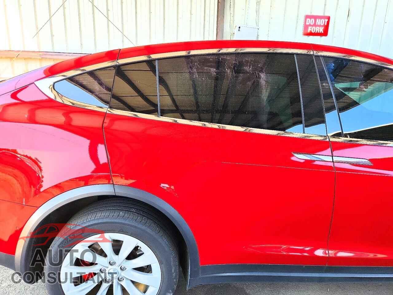 TESLA MODEL X 2020 - 5YJXCBE42LF262363
