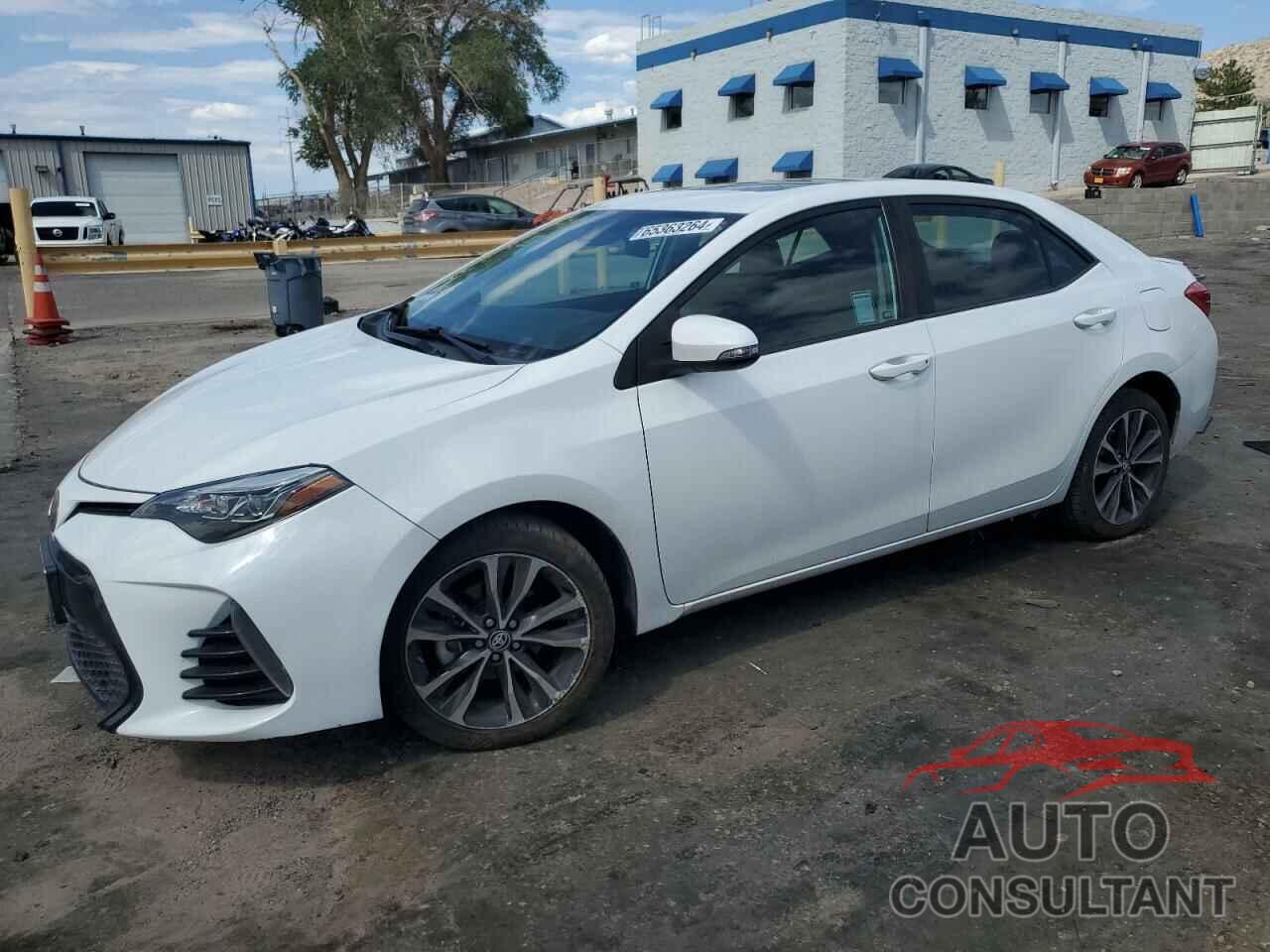 TOYOTA COROLLA 2017 - 5YFBURHE3HP661900