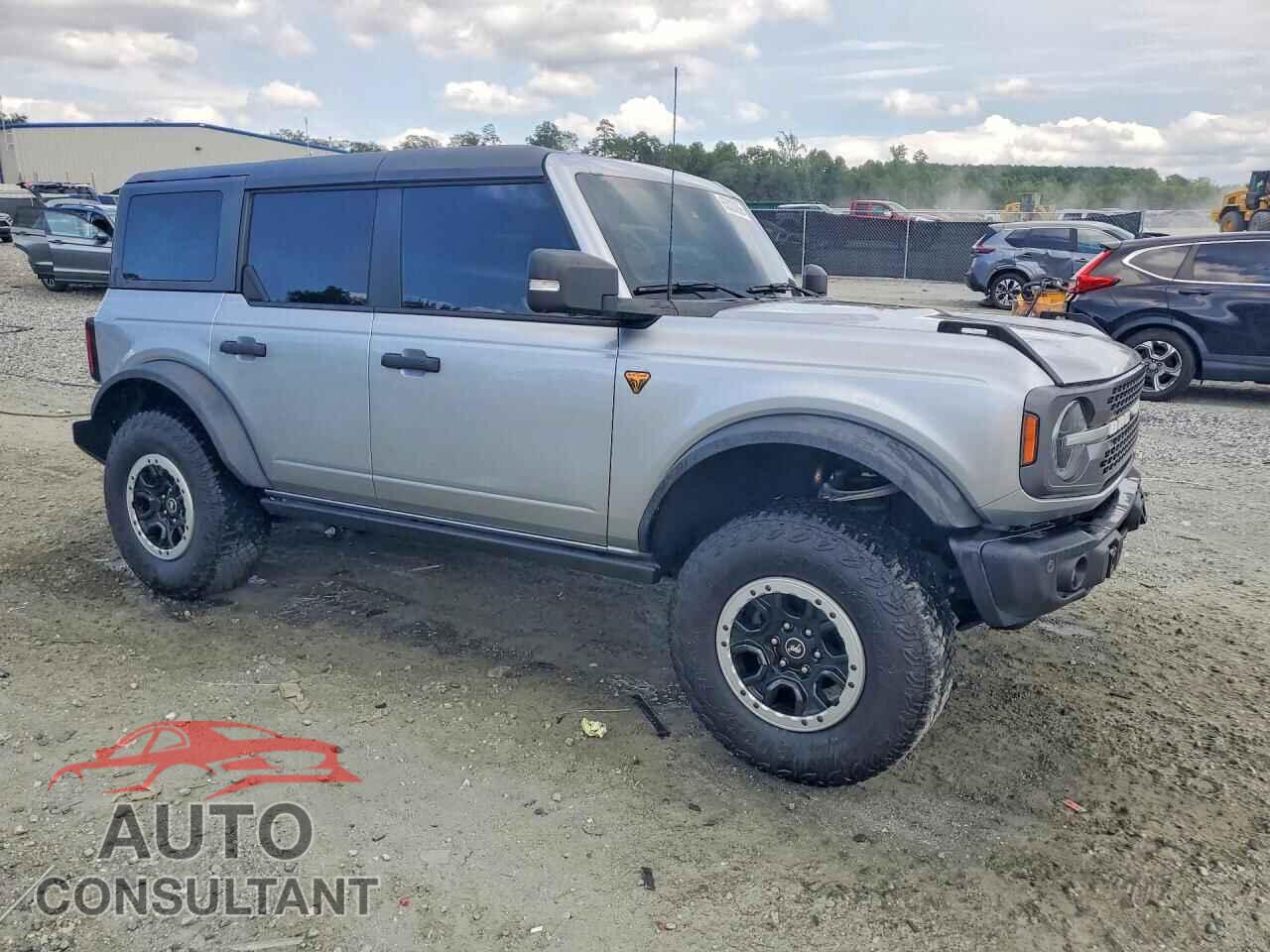 FORD BRONCO 2023 - 1FMEE5DH2PLB16244