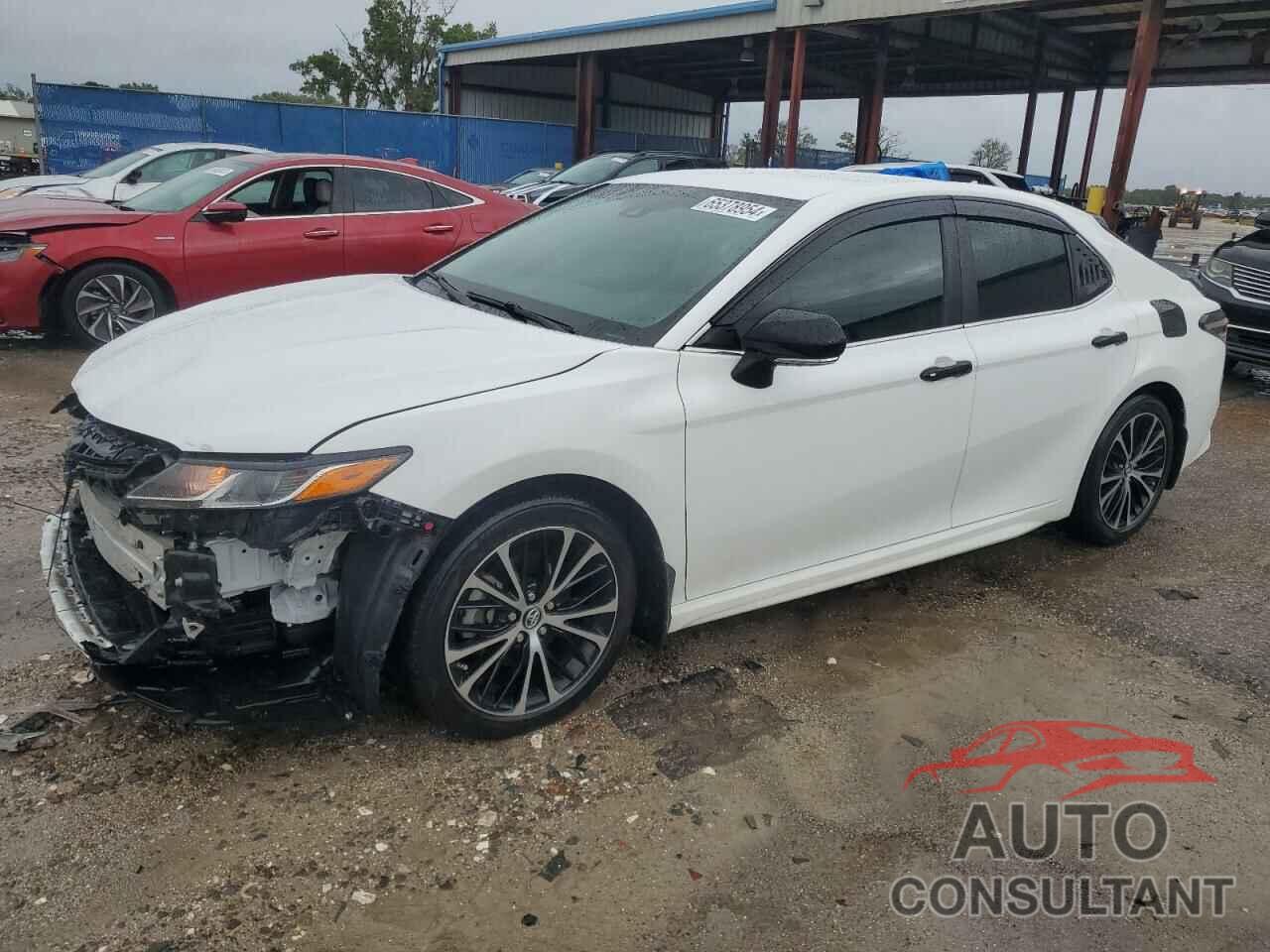 TOYOTA CAMRY 2018 - 4T1B11HK1JU534633