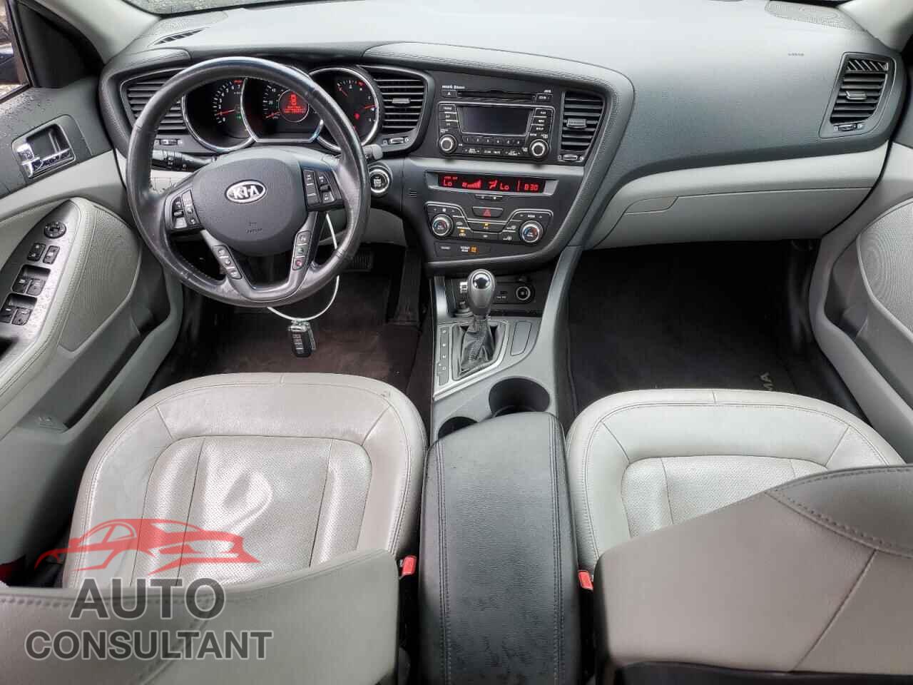 KIA OPTIMA 2011 - KNAGN4A77B5145090