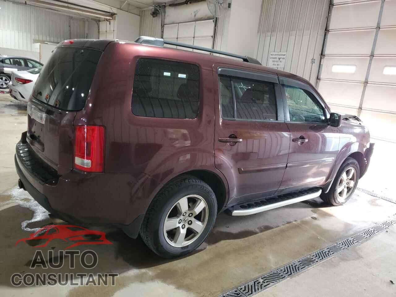 HONDA PILOT 2009 - 5FNYF38499B008901