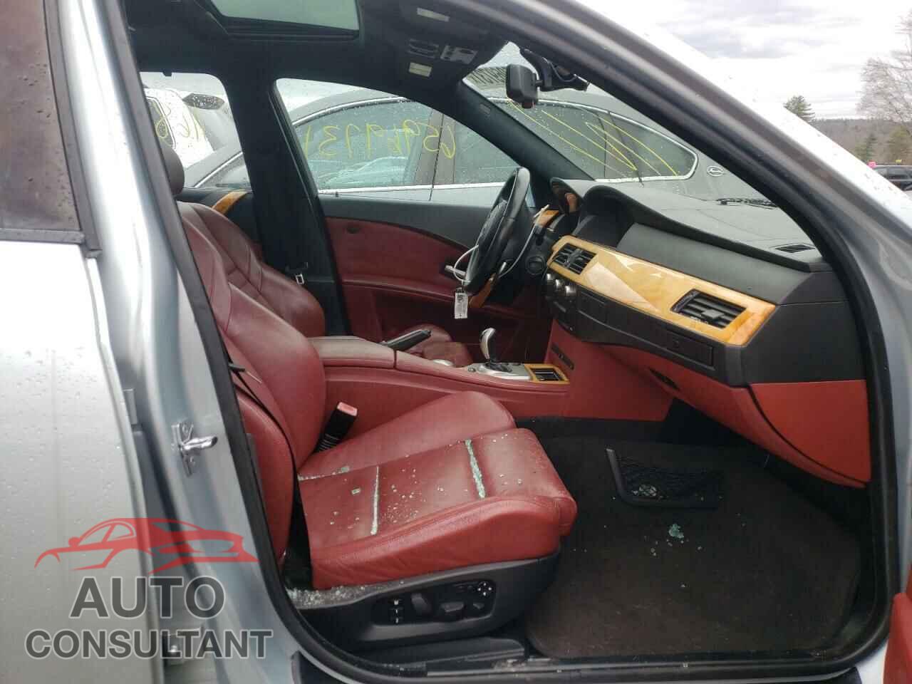 BMW M5 2006 - WBSNB93576B582342