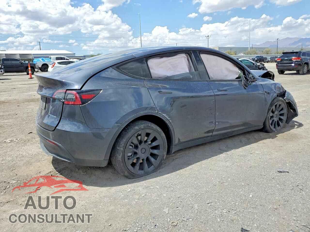 TESLA MODEL Y 2023 - 7SAYGAEE2PF886099
