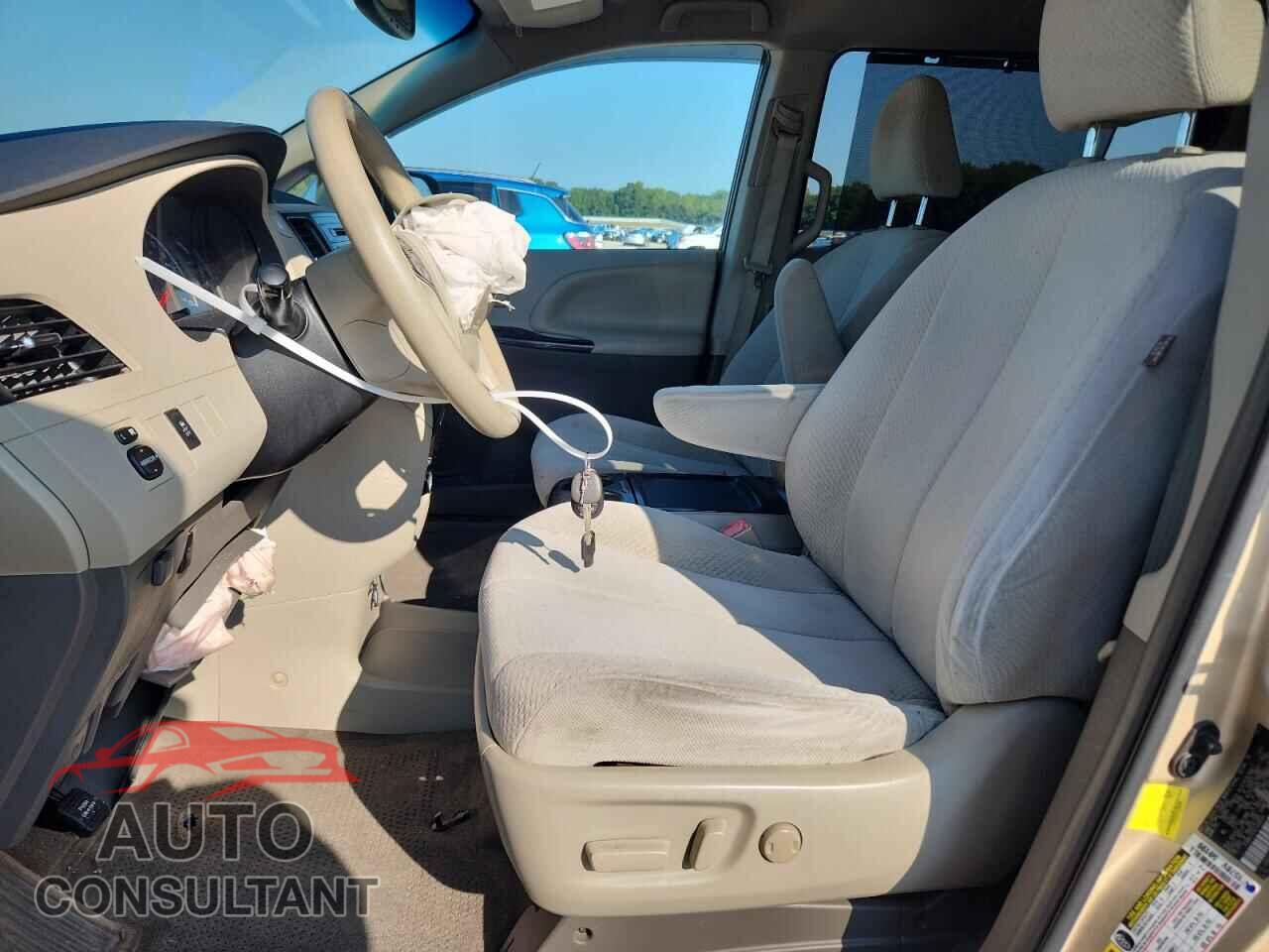 TOYOTA SIENNA 2012 - 5TDKK3DCXCS206503