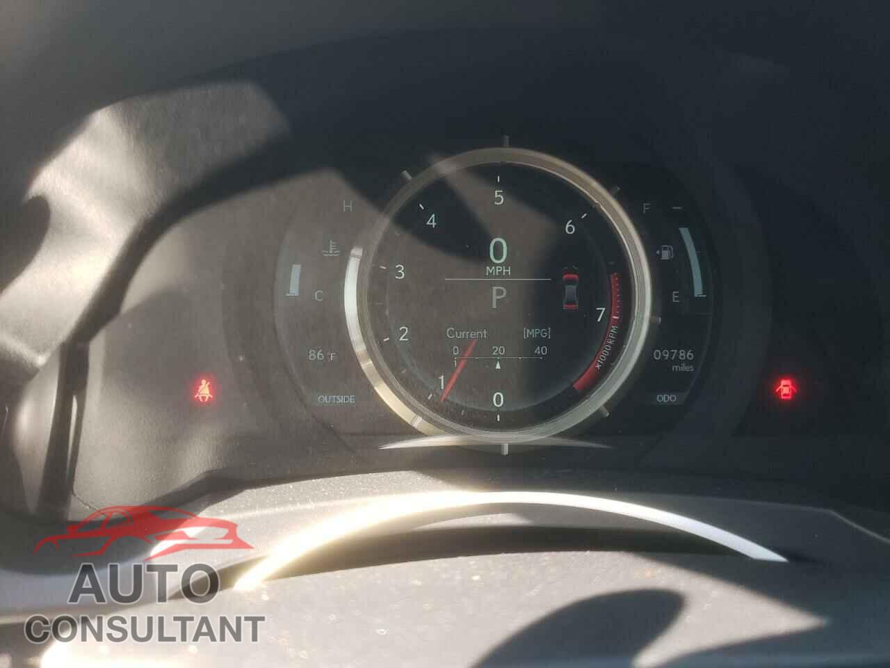 LEXUS IS 2016 - JTHBE1D25G5024513
