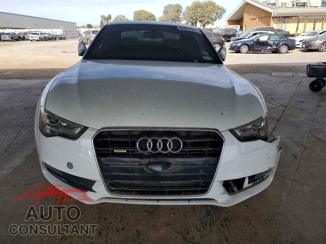 AUDI A5 2013 - WAULFAFR0DA026120