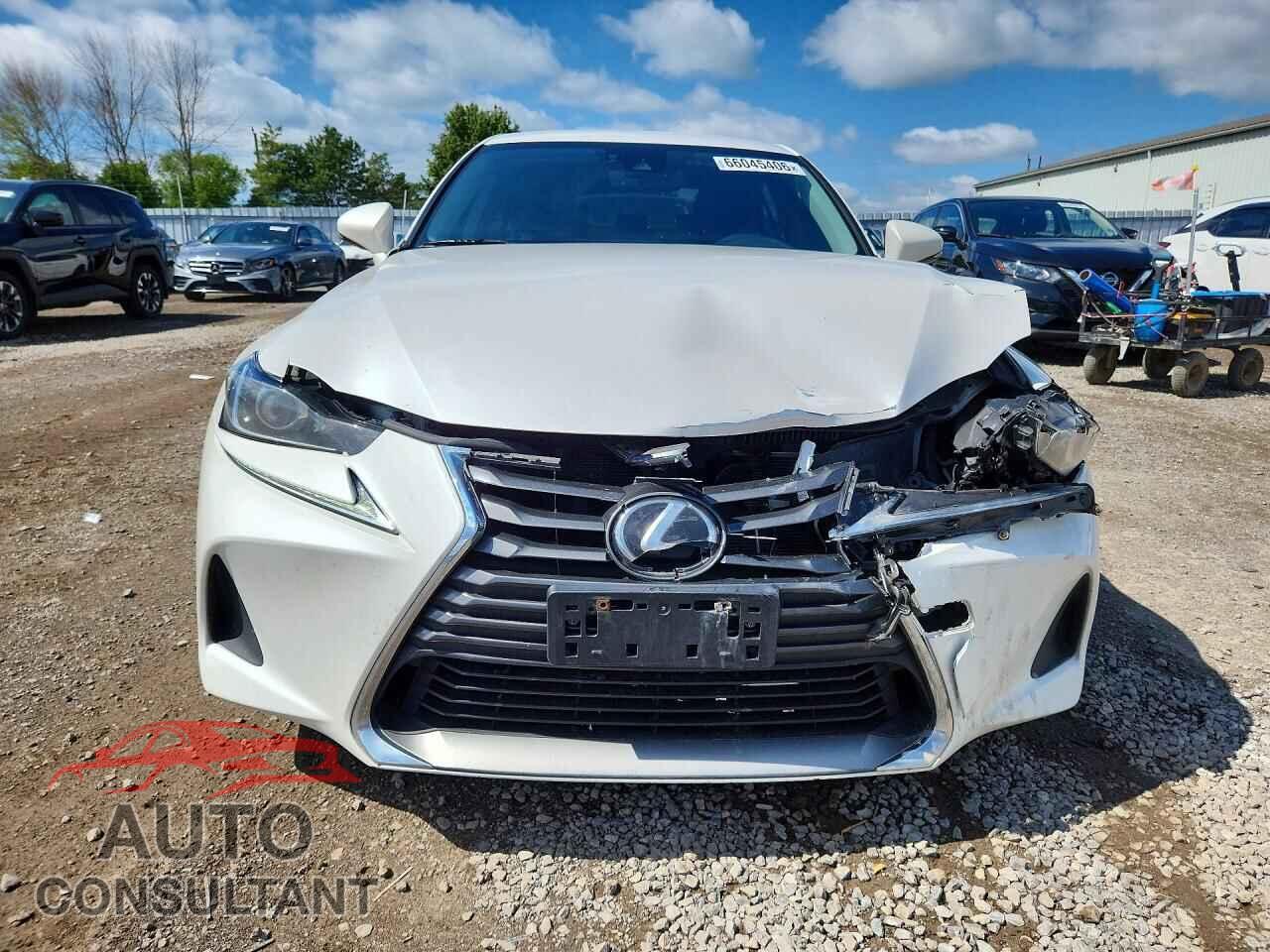 LEXUS IS 2017 - JTHBA1D23H5051979