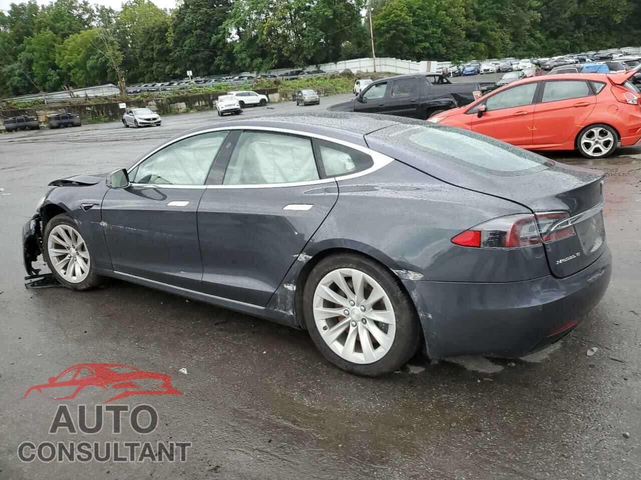 TESLA MODEL S 2018 - 5YJSA1E25JF275632