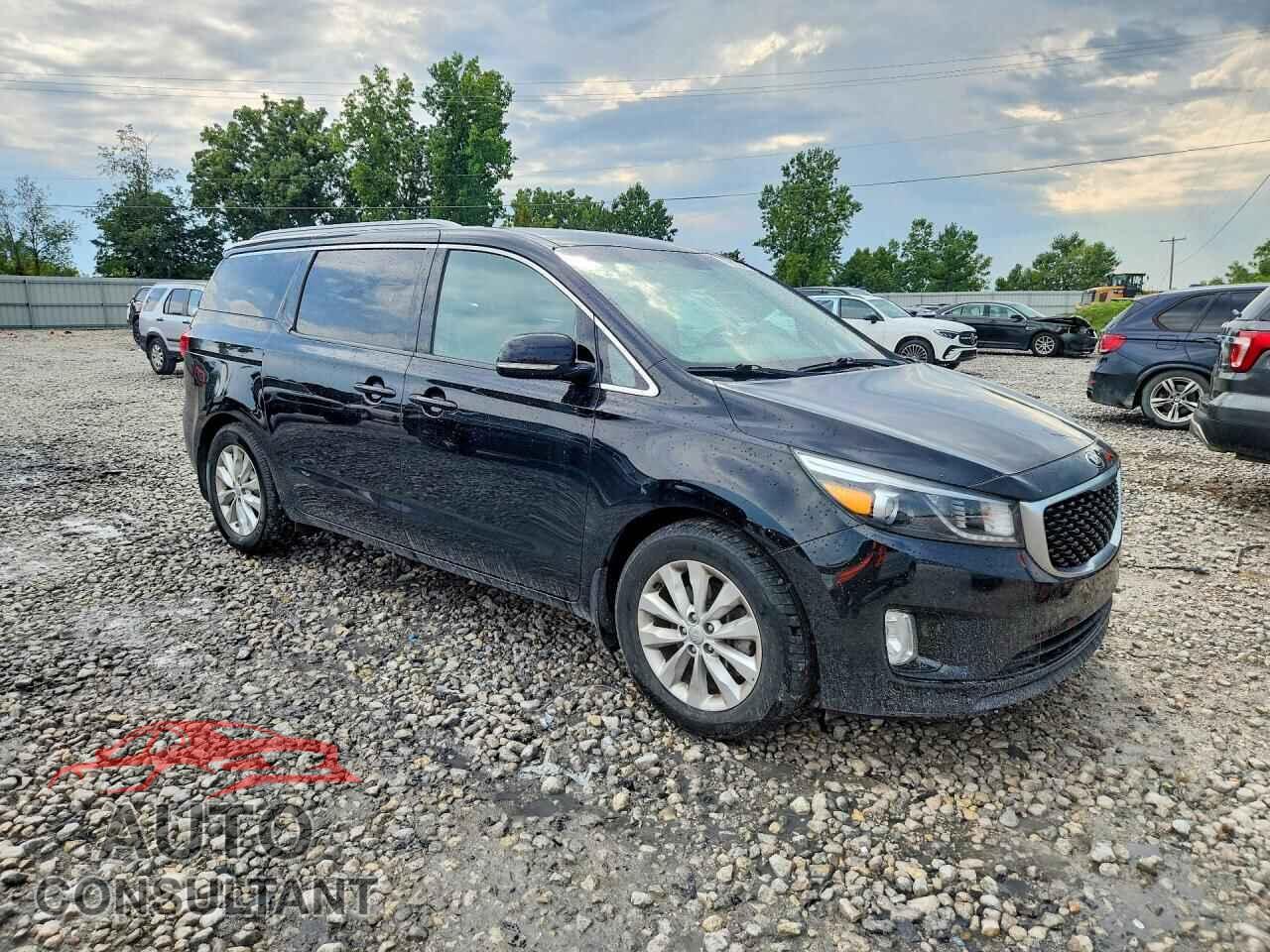 KIA SEDONA 2015 - KNDMC5C19F6026192