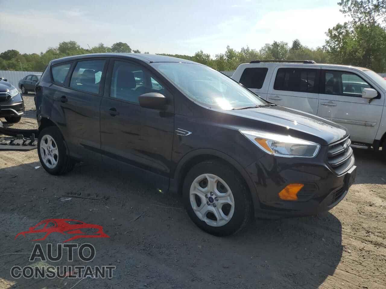 FORD ESCAPE 2017 - 1FMCU0F77HUD70853