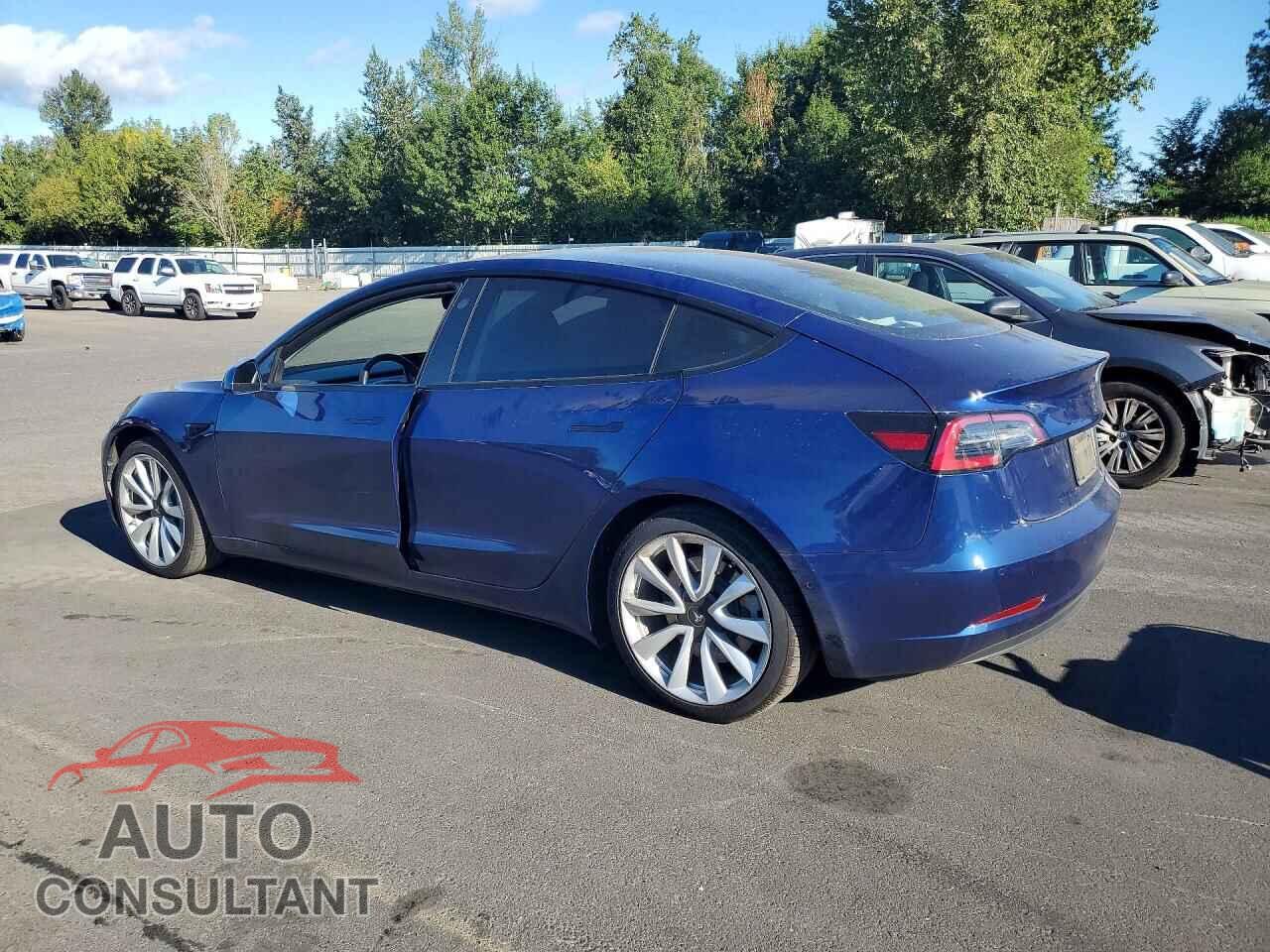 TESLA MODEL 3 2022 - 5YJ3E1EA8NF372300