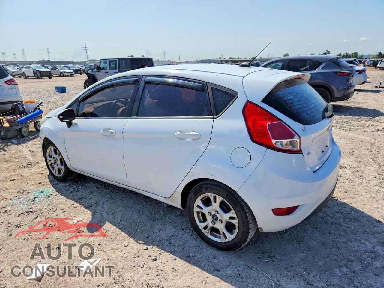 FORD FIESTA 2015 - 3FADP4EJ4FM225541
