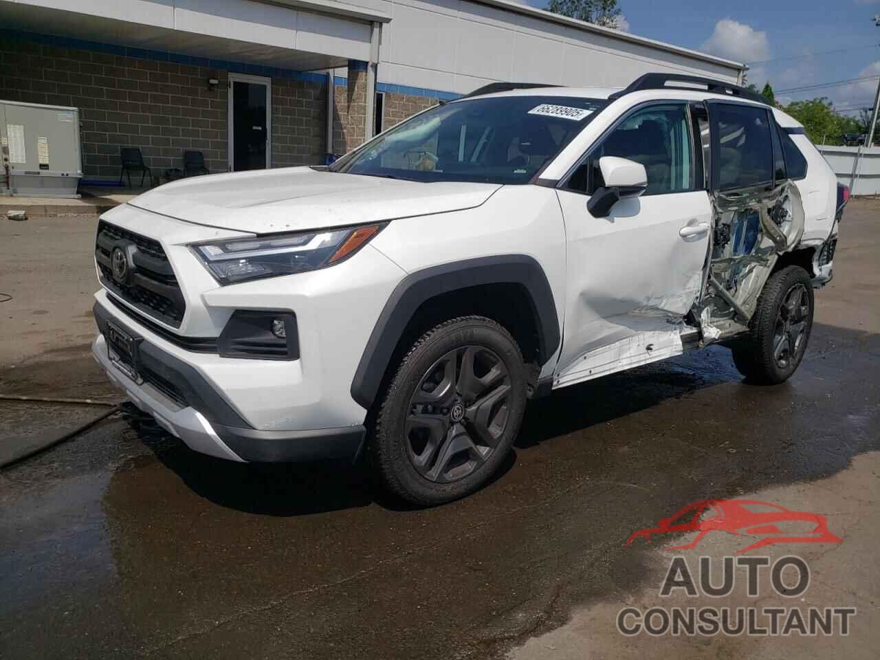TOYOTA RAV4 2022 - 2T3J1RFV6NW256607