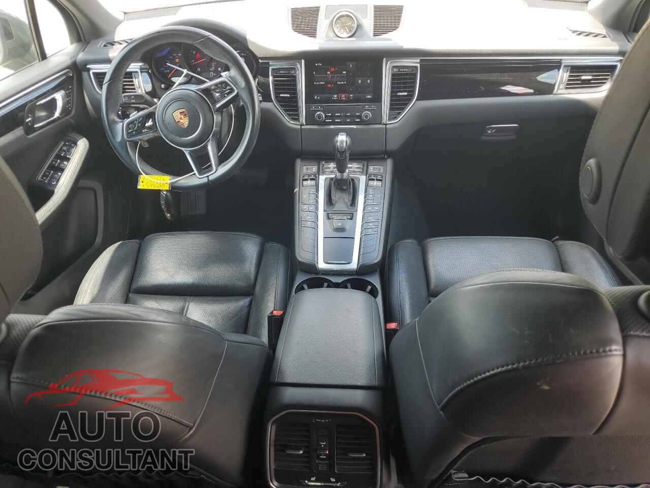 PORSCHE MACAN 2018 - WP1AA2A55JLB00018