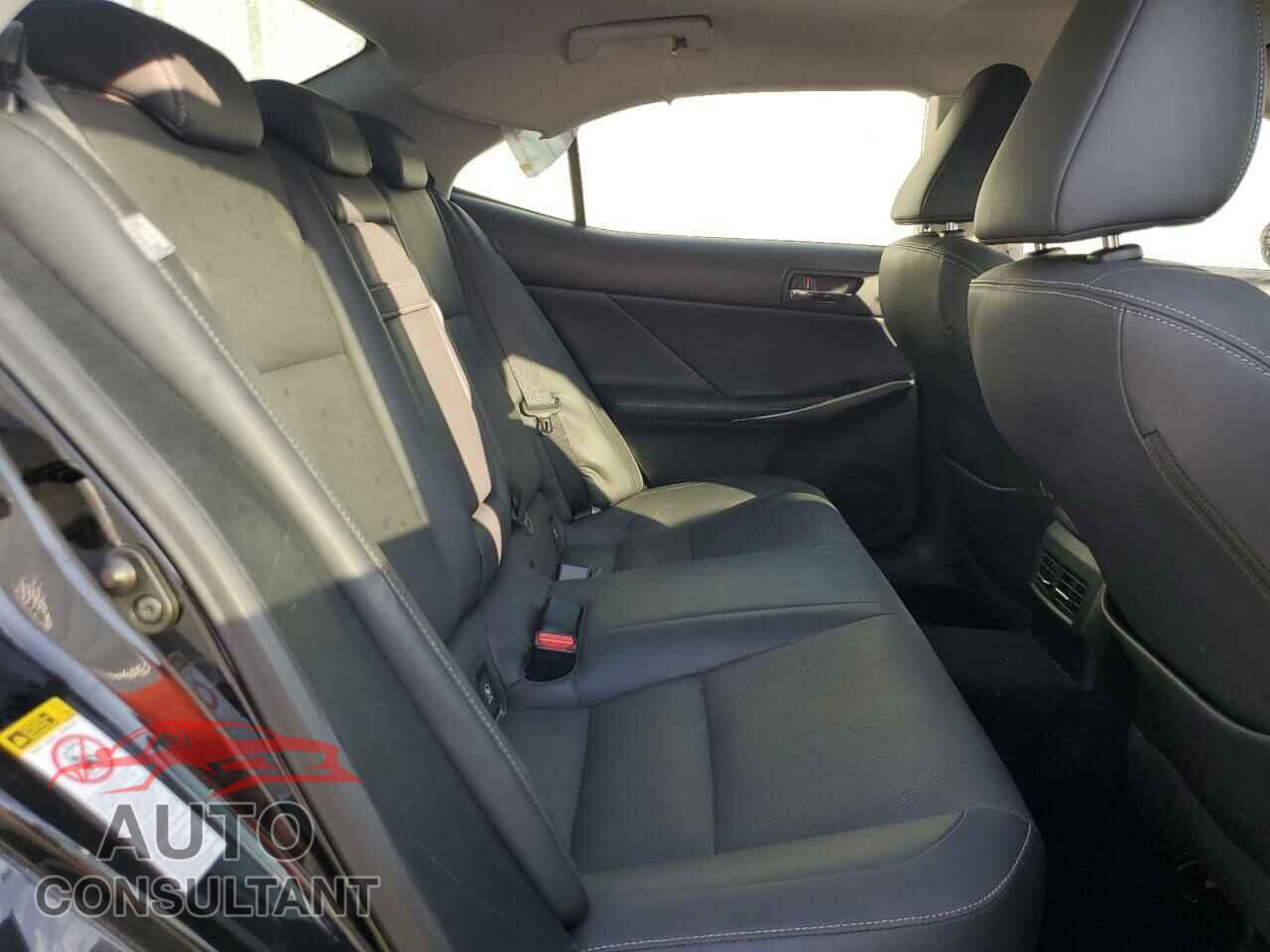 LEXUS IS 2014 - JTHBF1D23E5036685