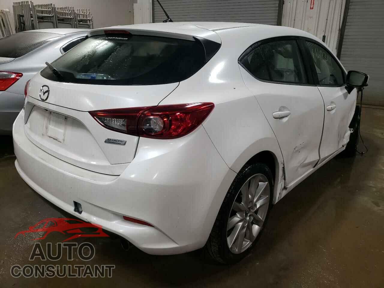 MAZDA 3 2017 - 3MZBN1L71HM117732